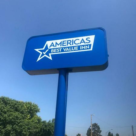 Americas Best Value Inn Woodward At 8Th St Bagian luar foto
