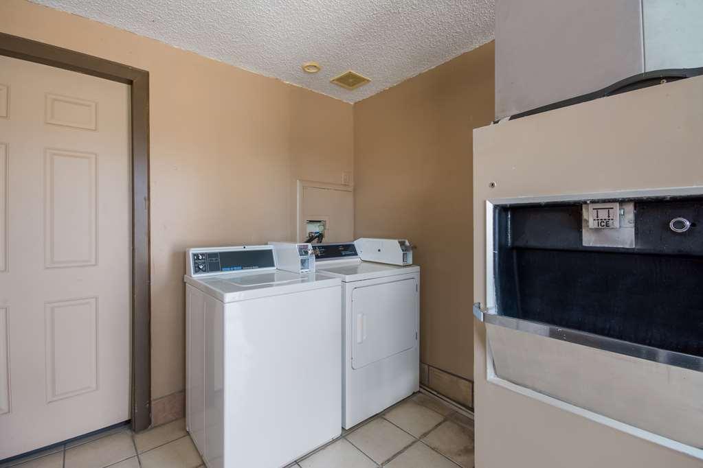 Americas Best Value Inn Woodward At 8Th St Fasilitas foto